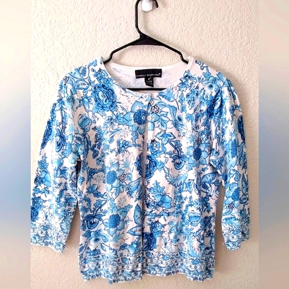 Isabella Rodriguez blue white floral print cardigan sweater puff shoulder womens - Picture 1 of 3
